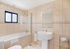 Villa Belicia full bathroom