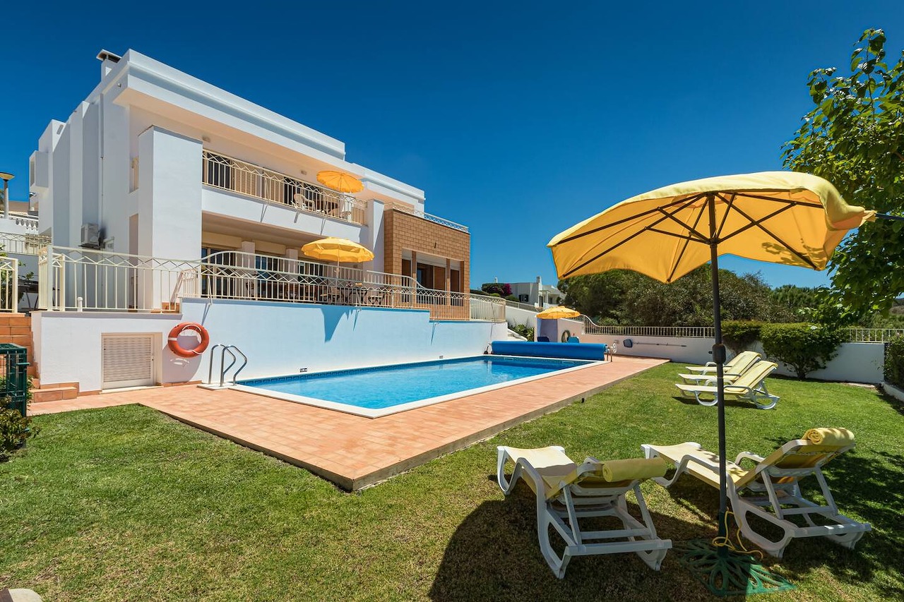 Villa Bianca - 4 Bedroom Villa in Albufeira