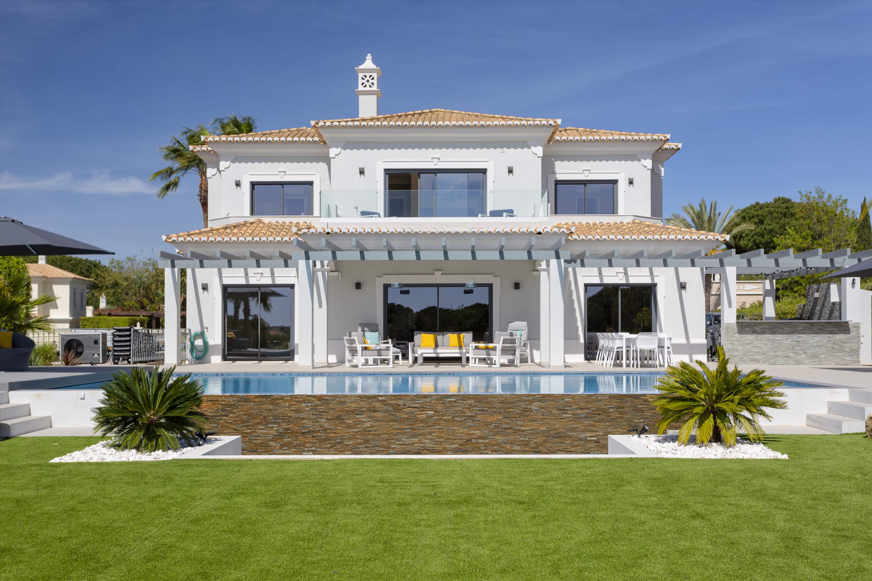 Villa Dalia - 6 Bedroom Villa in Vila Sol, Vilamoura