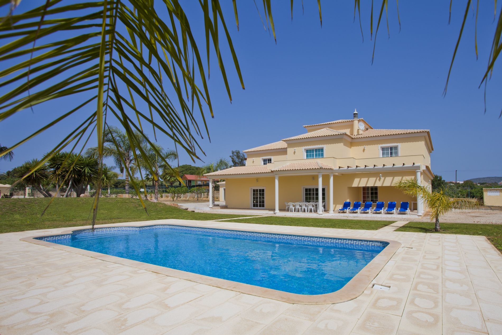 Villa Sol - 5 Bedroom Villa in Vilamoura