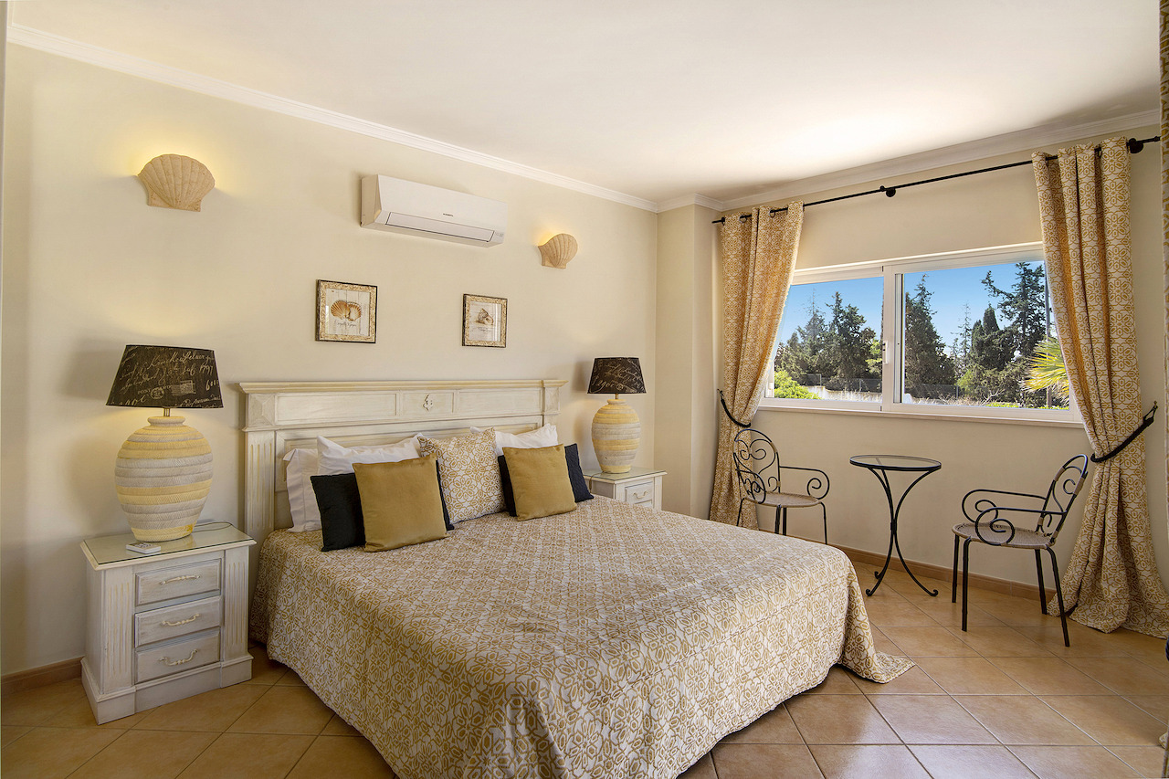 Villa Quintus Court - 5 Bedroom Villa