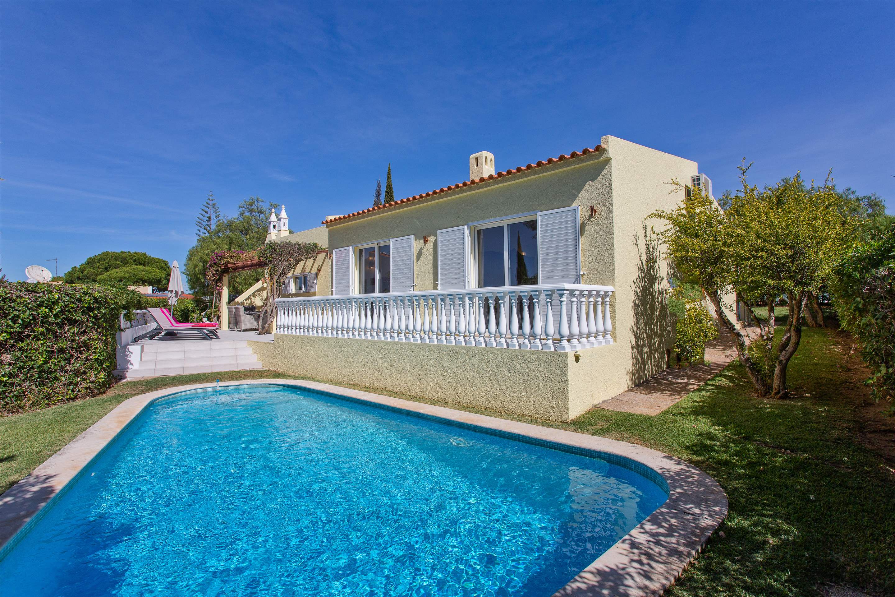 Villa Sarah - 4 Bedroom Villa in Vilamoura