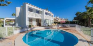Villa Melia - 4 Bedroom Villa in Vilamoura
