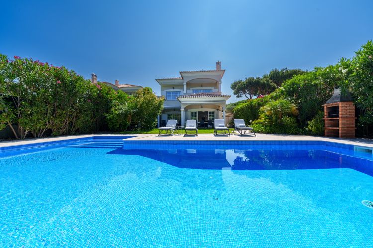 Villa Gabriella - 4 Bedroom Villa in Vilamoura