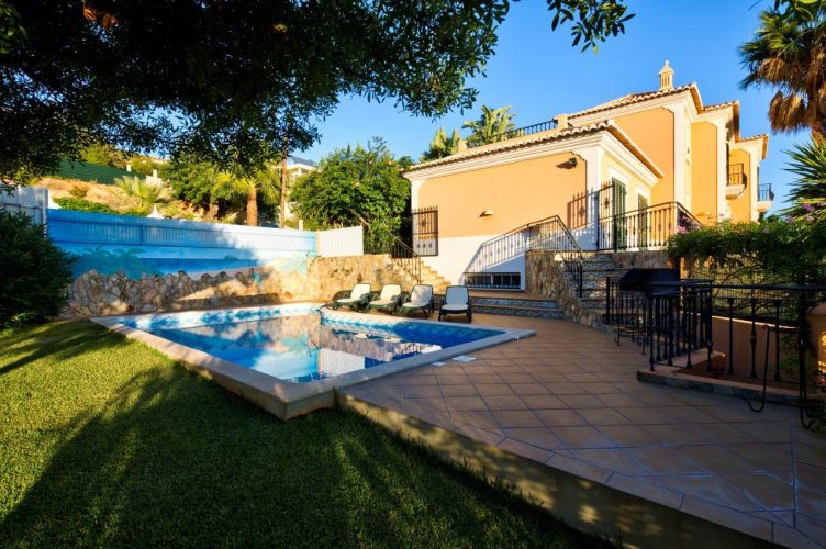 Villa Alto - 5 Bedroom Villa near Vilamoura