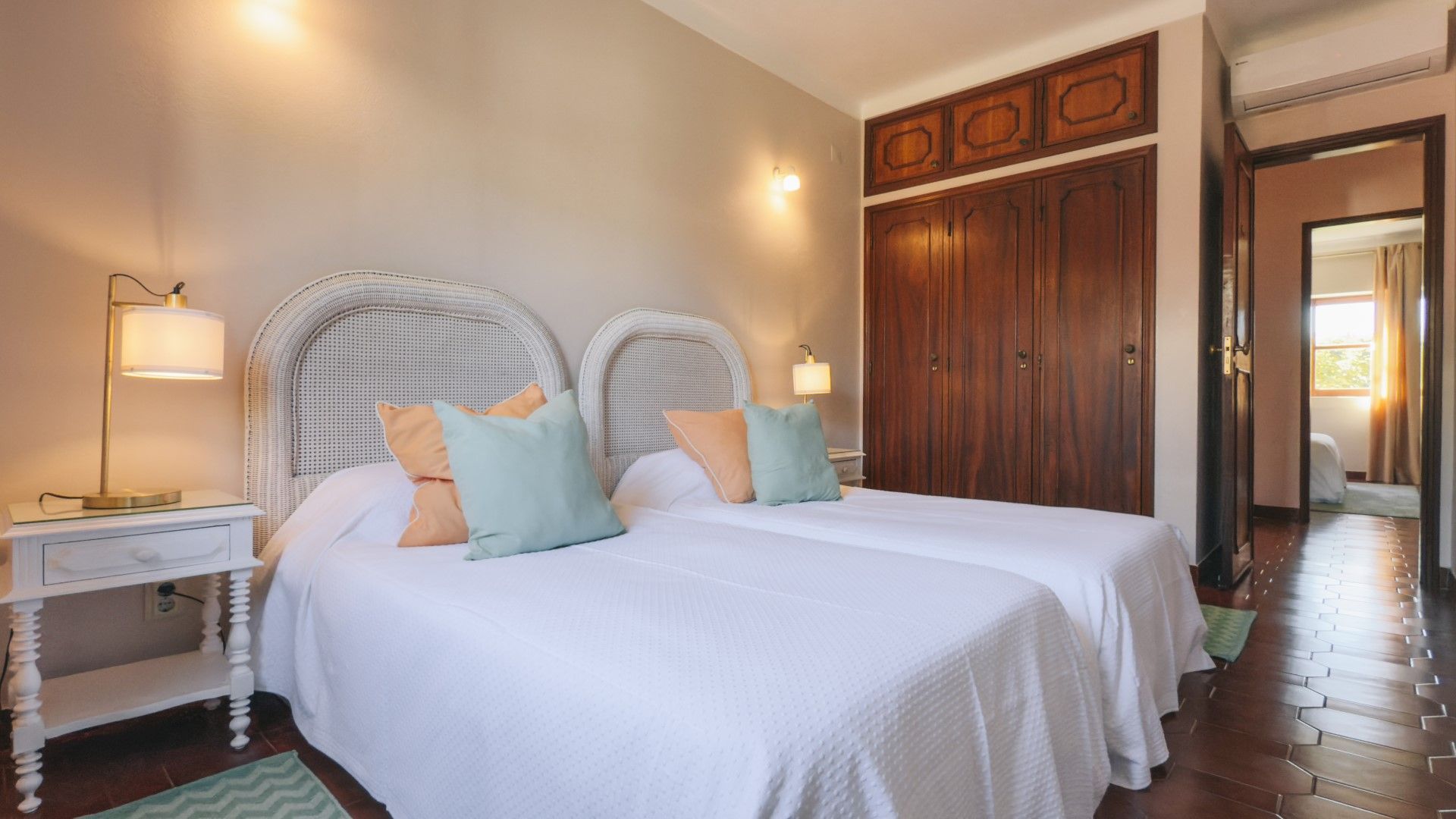 Villa Patricia - 4 Bedroom Villa in Vilamoura