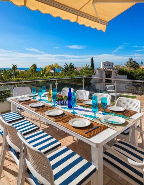 Villa Hibernia - 5 Bedroom Villa near the beach