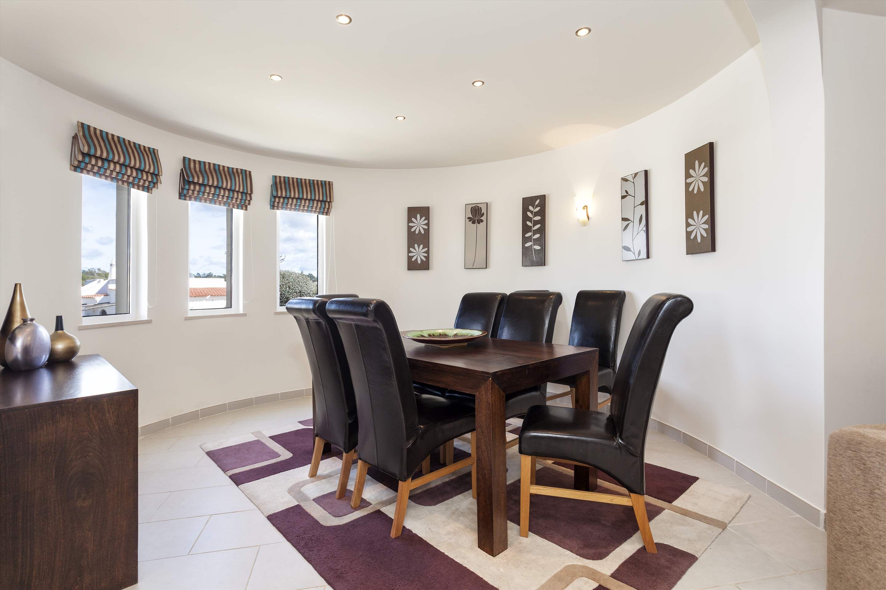 Villa Safira - 4 Bedroom Villa in Quinta do Lago.